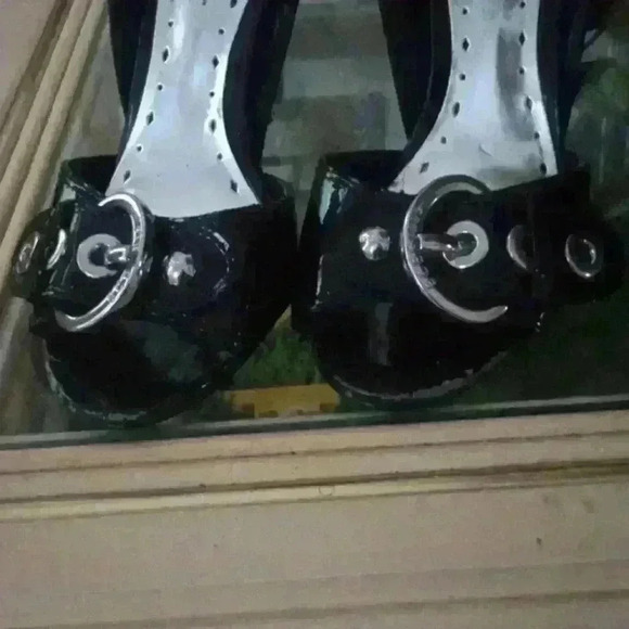 BCB Girls Dress Shoes​ - Picture 2 of 16